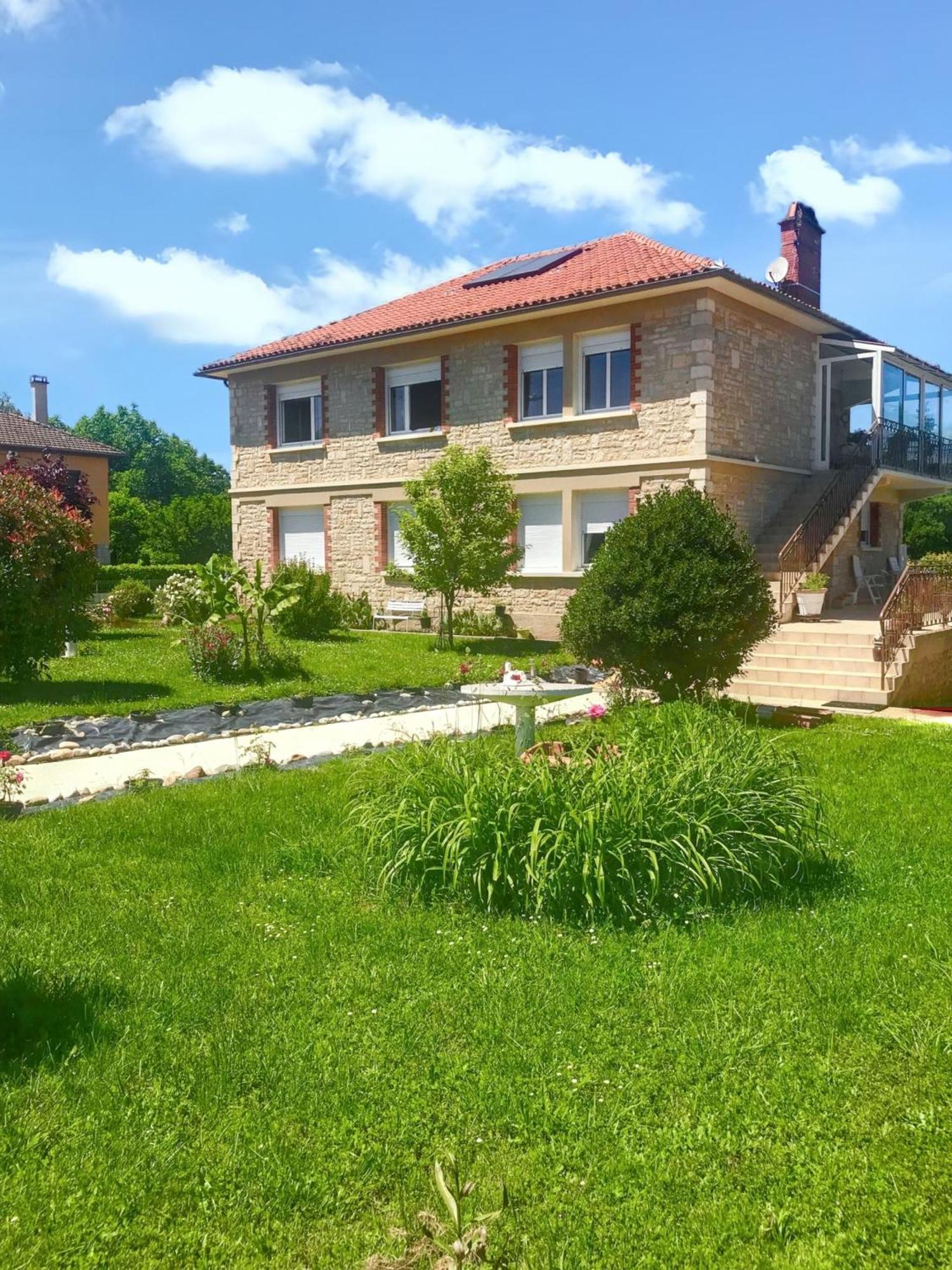 Appartement de 3 chambres avec jardin clos et wifi a Toulonjac Extérieur photo